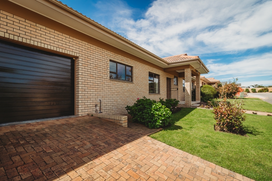 3 Bedroom Property for Sale in Heather Park Western Cape